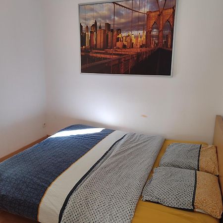 T2 En Rez De Chaussee De Villa A Cuers Extérieur photo
